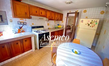 ¡Ocasión! Surco, en Venta Casa Frente a Parque con Jardín y Terraza - 200 m²-  3 Pisos