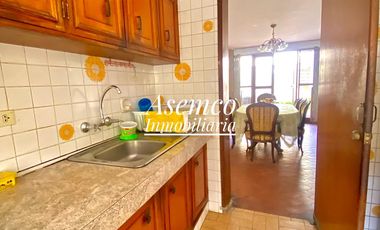 ¡Ocasión! Surco, en Venta Casa Frente a Parque con Jardín y Terraza - 200 m²-  3 Pisos