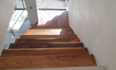 Increible Casa en Venta en Colonia Providencia, Guadalajara