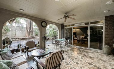 🍁 For Sale: House and Lot in Balagtas Subdivision, Manila