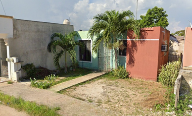 CASA EN RECUPERACIÓN BANCARIA EN C29 239 FLAMBOYANES VALLADOLID, YUCATAN.