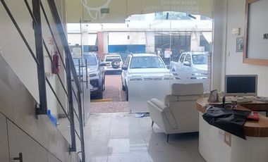 En venta consultorio dental full equipado en Mix Center, Av. Leon Febres Cordero