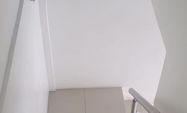 En venta consultorio dental full equipado en Mix Center, Av. Leon Febres Cordero