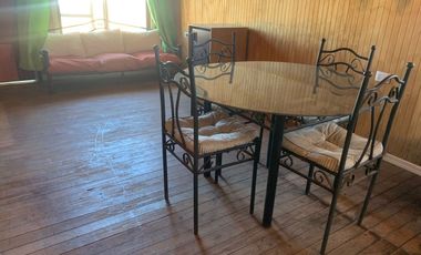 Se vende parcela 5.123 m2 con casa amoblada en Pelarco