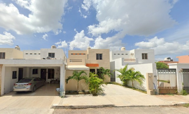 CASA EN RECUPERACIÓN BANCARIA EN C51B No. 691 REAL DE MONTEJO, MÉRIDA YUCATÁN.