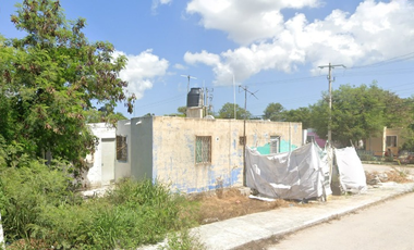 CASA EN RECUPERACIÓN BANCARIA CALLE 53C No. 600 FLAMBOYANES, PROGRESO YUCATÁN.