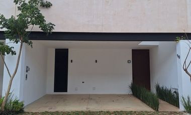 TOWNHOUSES CON PANELES SOLARES
