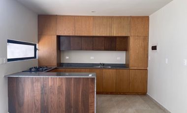 TOWNHOUSE EN TEMOZON NORTE