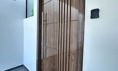RENTA DE CASA AMUEBLADA EN MAYORAZGO CASA NUEVA