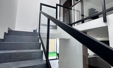 RENTA DE CASA AMUEBLADA EN MAYORAZGO CASA NUEVA
