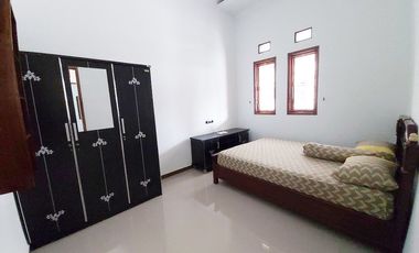 Kost Putri Dekat UNIGA Universitas Garut, Kantor PEMDA Garut, Alun-Alun Tarogong Garut