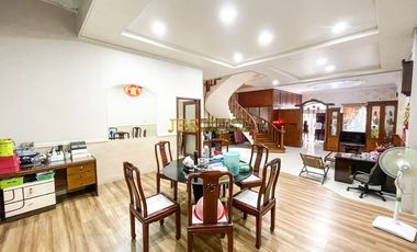 Dijual Villa Siap Huni Komplek Taman Anggrek Jalan T.Amir Hamzah Medan