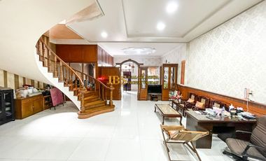 Dijual Villa Siap Huni Komplek Taman Anggrek Jalan T.Amir Hamzah Medan