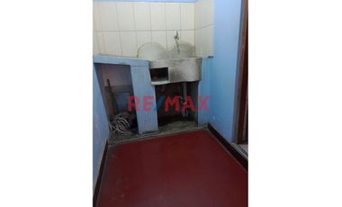 Venta De Hermosa Casa En Ate