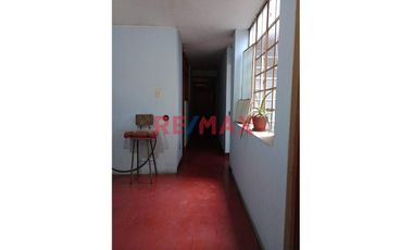 Venta De Hermosa Casa En Ate