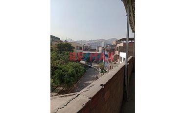 Venta De Hermosa Casa En Ate