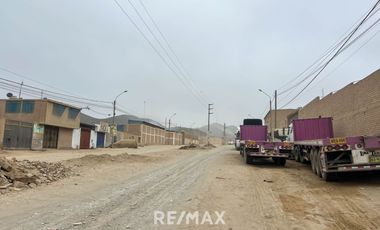 Terreno En Esquina - 3 Frentes - 5000M2 - Zona Industrial | A 25 Minutos Del Aeropuerto | Parque Porcino Ventanilla