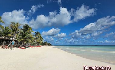 Local comercial en planta baja hacia el andador en venta, Aldea Zama, Tulum