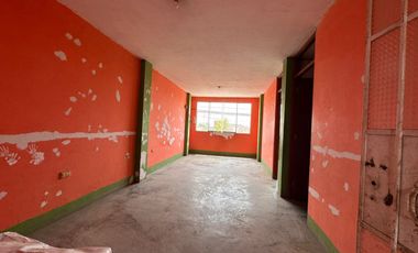 Casa De 3 Pisos En Av De Doble Via En San Pedro - Carabayllo