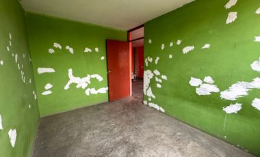 Casa De 3 Pisos En Av De Doble Via En San Pedro - Carabayllo