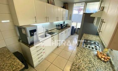 Venta de espectacular departamento en Raúl Labbé, Lo Barnechea