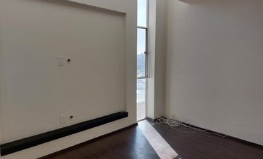 CASA EN RENTA ZONA DORADA METEPEC PRIVADA DOBLE FILTRO DE SEGURIDAD