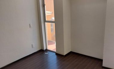 CASA EN RENTA ZONA DORADA METEPEC PRIVADA DOBLE FILTRO DE SEGURIDAD