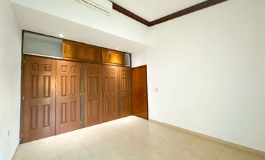 Villa Lirios