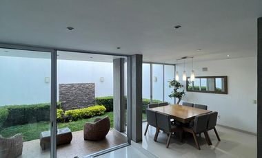 Casa en Venta en La Cima, Zapopan – Ubicación, Comodidad y Seguridad