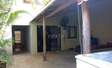 EDIFICIO EN VENTA SM3, DE 600m2 CENTRICO A PASOS DE LA ZONA HOTELERA DE CANCUN
