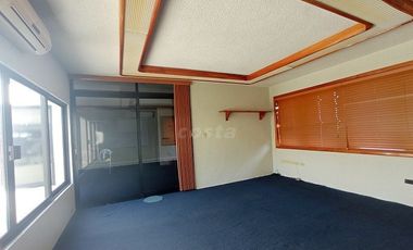 EDIFICIO EN VENTA SM3, DE 600m2 CENTRICO A PASOS DE LA ZONA HOTELERA DE CANCUN