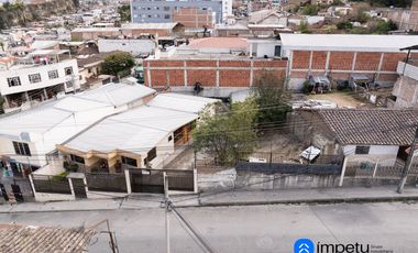 Casa con terreno en venta en el pedestal
