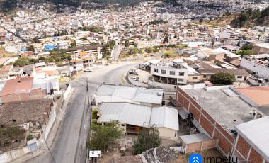 Casa con terreno en venta en el pedestal
