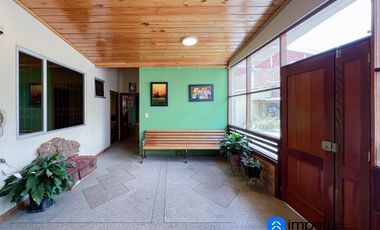 Casa con terreno en venta en el pedestal