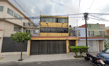 Excelente propiedad para inversión. Iztacalco