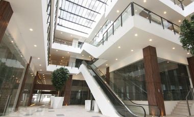 Local Comercial en Sonata Towers II, Angelópolis, Puebla