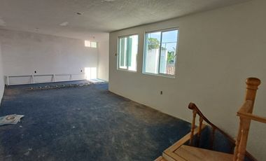 EXCELENTE OPORTUNIDAD DE INVERSIÓN  CASA EN REMODELACION. COL. ARBOLEDAS DE GUADALUPE