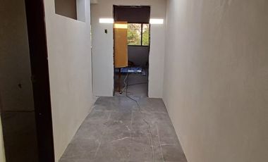 EXCELENTE OPORTUNIDAD DE INVERSIÓN  CASA EN REMODELACION. COL. ARBOLEDAS DE GUADALUPE