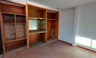 EXCELENTE OPORTUNIDAD DE INVERSIÓN  CASA EN REMODELACION. COL. ARBOLEDAS DE GUADALUPE