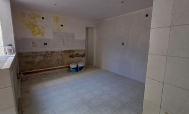 EXCELENTE OPORTUNIDAD DE INVERSIÓN  CASA EN REMODELACION. COL. ARBOLEDAS DE GUADALUPE