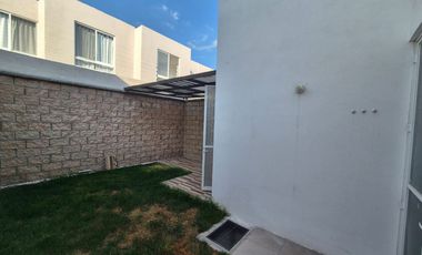 Rento casa en Arenza, Zakia, con salón de usos múltiples, terraza con asador, alberca y juegos infantiles para disfrutar con tu familia!
