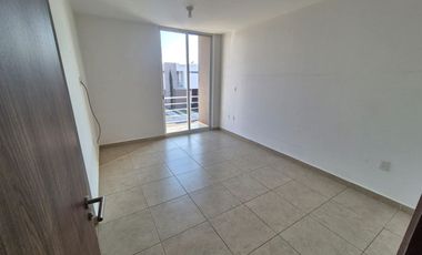 Rento casa en Arenza, Zakia, con salón de usos múltiples, terraza con asador, alberca y juegos infantiles para disfrutar con tu familia!