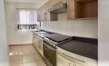 Rento casa en Arenza, Zakia, con salón de usos múltiples, terraza con asador, alberca y juegos infantiles para disfrutar con tu familia!