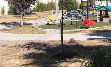 Rento casa en Arenza, Zakia, con salón de usos múltiples, terraza con asador, alberca y juegos infantiles para disfrutar con tu familia!