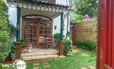 Dijual Rumah Virginia Lagoon BSD City Tangerang Selatan Artistik Minimalis Kolonial Etnik Mewah Nyaman