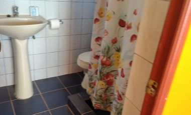 SE VENDE PARCELA CON CASAS, SECTOR EL OLIVO OPORTUNIDAD