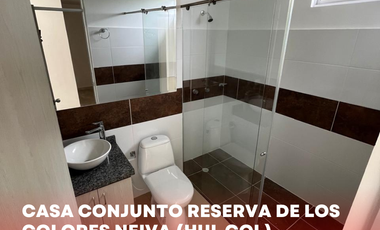 SE VENDE ESPECTACULAR CASA DE 3P CONJUNTO RESERVAS DE LOS COLORES NEIVA (HUI-COL)