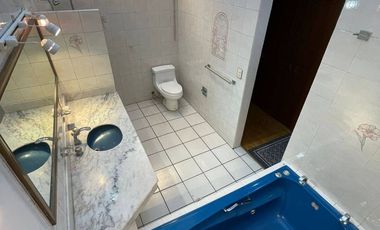 HERMOSA CASA EN VENTA EN LA EXCLUSIVA ZONA DE EXPO GUADALAJARA