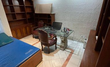HERMOSA CASA EN VENTA EN LA EXCLUSIVA ZONA DE EXPO GUADALAJARA