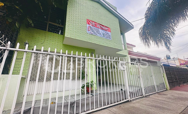 CASA EN MONUMENTAL
